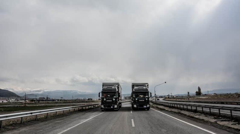 Photo Truck convoy